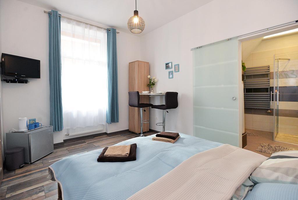 Nobilis Apartman Егер Екстериор снимка