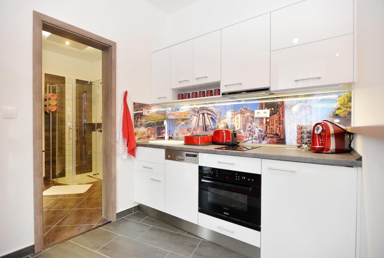 Nobilis Apartman Егер Екстериор снимка